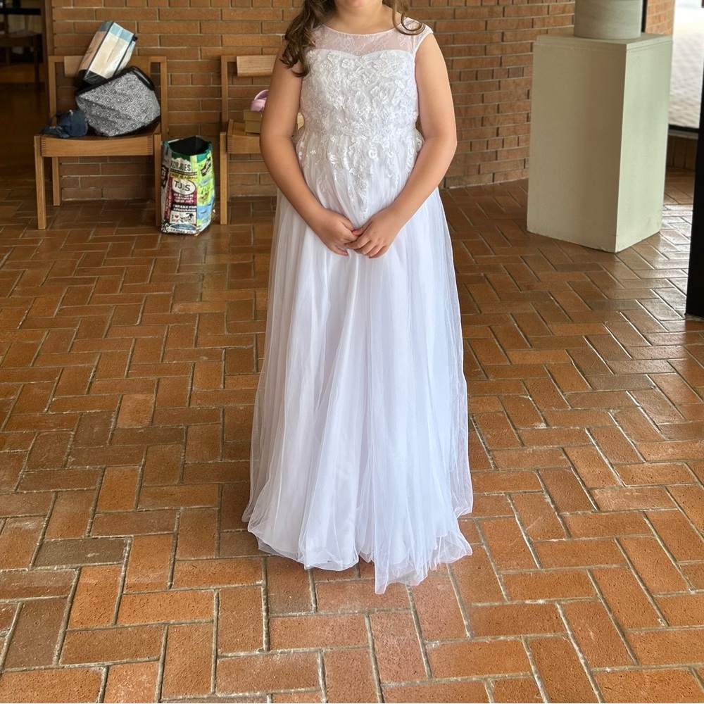DAVID'S BRIDAL Illusion and Tulle Flower Girl Dress